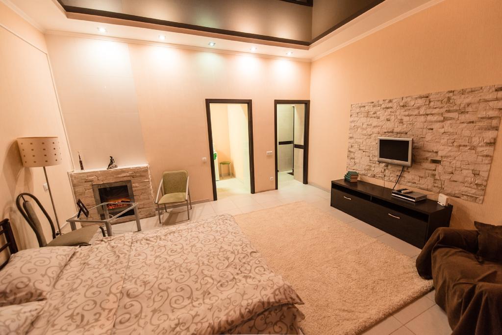 Studio Ember At Maidan Konstytutsii Charkiw Exterior foto